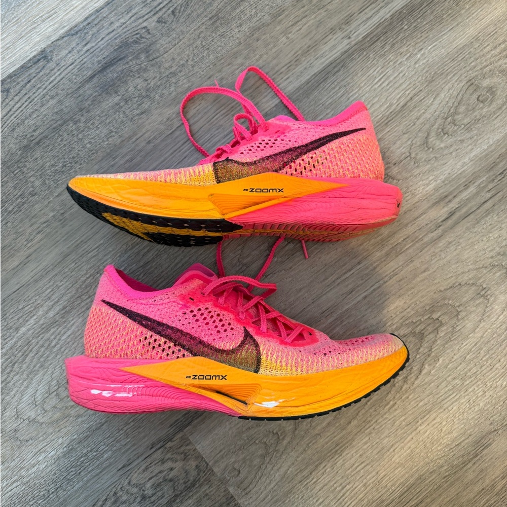 Vaporfly 3 - Picture 2 of 5